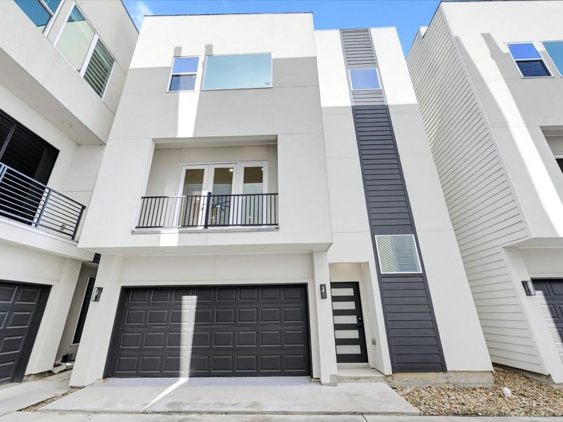 Front exterior of a new home in , Houston, TX, highlighting curb appeal (Image 27).