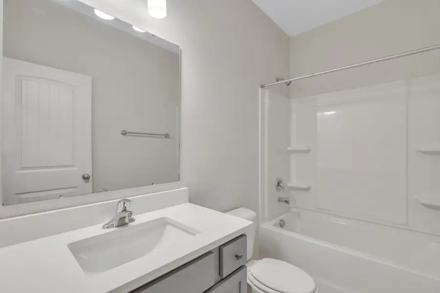 Furnished interior view inside a new home in Ramsey Landing, Rincon (Image 10).