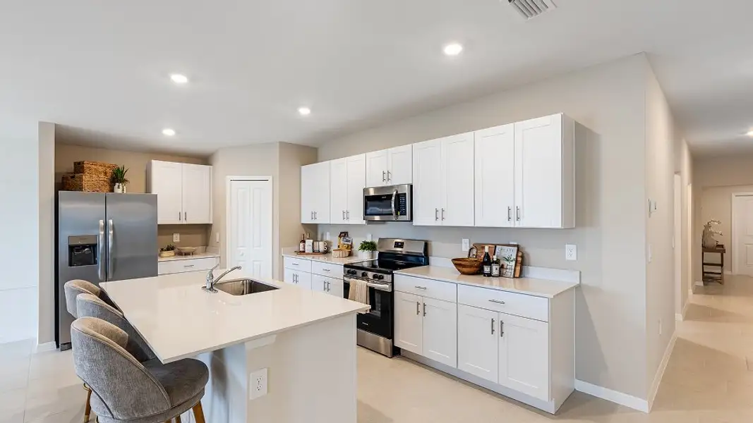 Florida CORE N004 Dawn Kitchen 3of4 F1 Base7