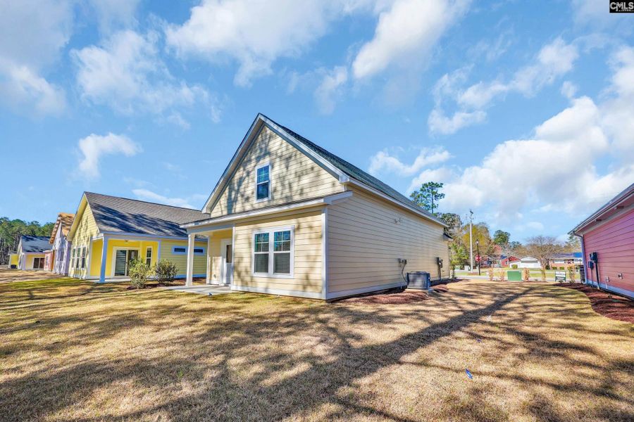 Exterior details and patio area of a home in Bickley Station, Irmo (Image 21).