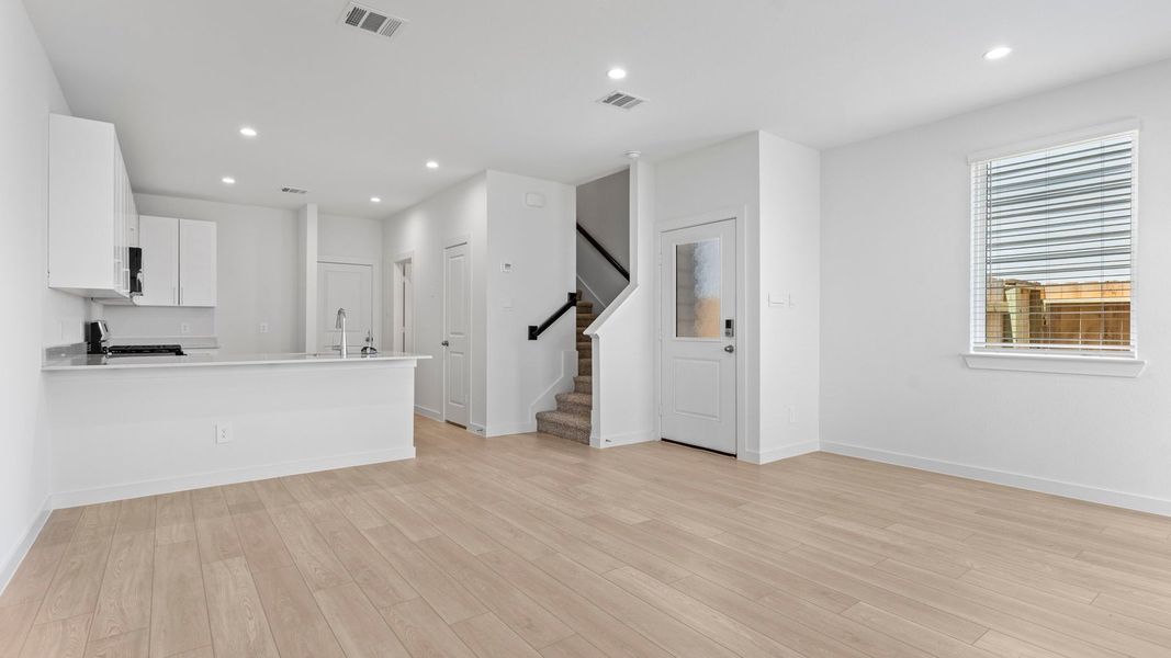Spacious, unfurnished interior of a new home in Lexington Village, Missouri City (Image 28). Spacious, unfurnished interior of a new home in Lexington Village, Missouri City (Image 28).