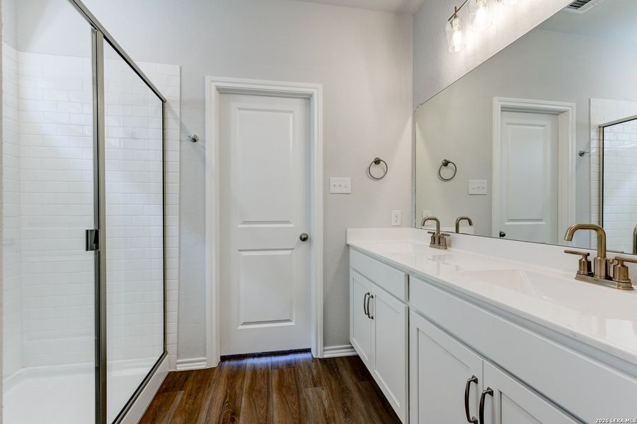 Furnished interior view inside a new home in Hennersby Hollow, San Antonio (Image 10).