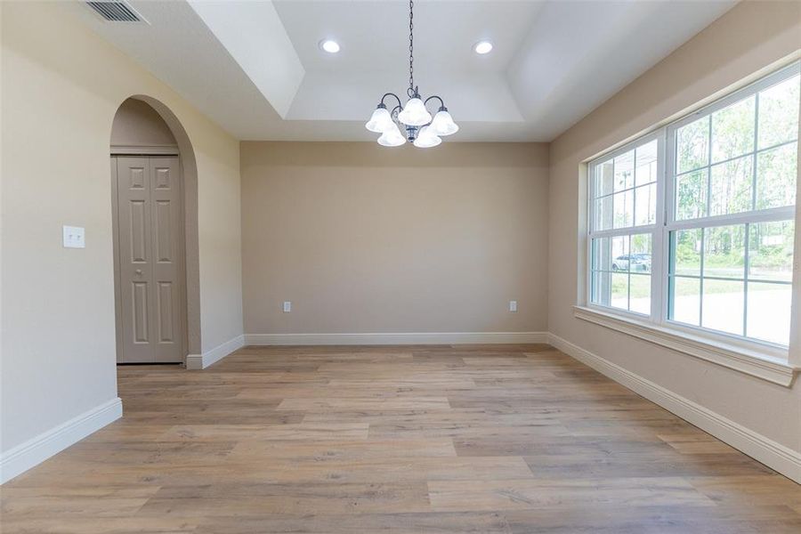 Spacious, unfurnished interior of a new home in Marion Oaks, Ocala (Image 41).