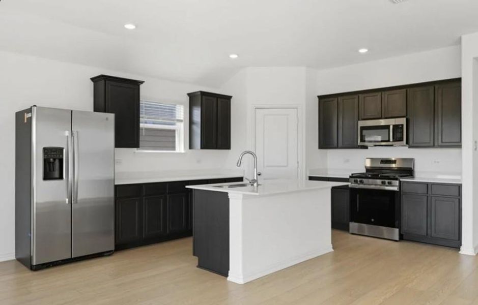 2154 Tule Way  Ready Now!