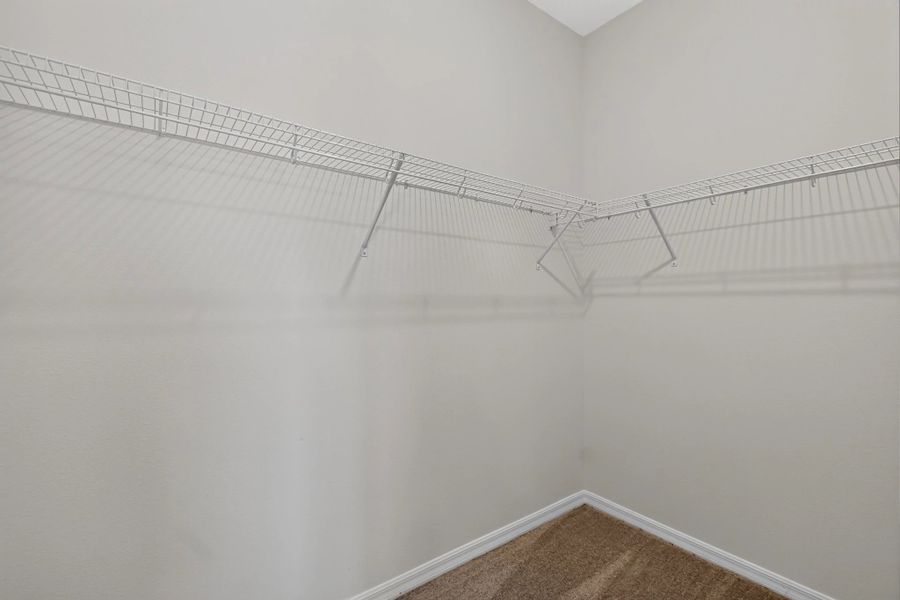Spacious, unfurnished interior of a new home in Catamaran Cove, Rockledge (Image 20).