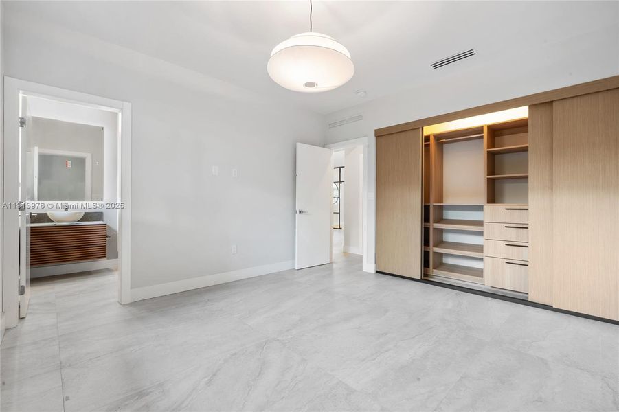 Spacious, unfurnished interior of a new home in , Miami Beach (Image 32). Spacious, unfurnished interior of a new home in , Miami Beach (Image 32).