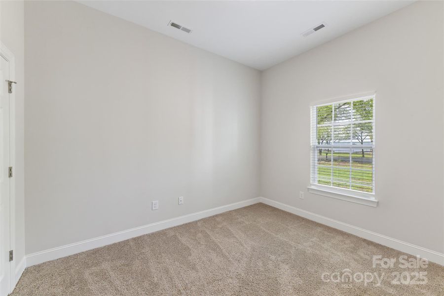 Additional Bedroom!