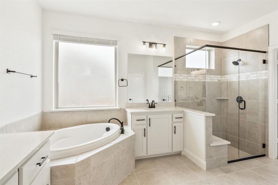 Furnished interior view inside a new home in Glenwood Meadows, Argyle (Image 11).