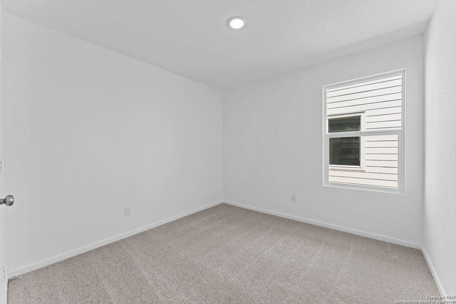Spacious, unfurnished interior of a new home in , New Braunfels (Image 10).