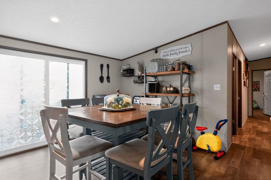 Light and bright breakfast area