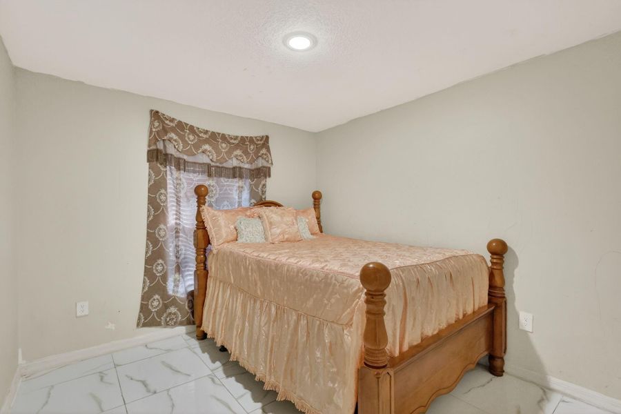 Furnished interior view inside a new home in , Fort Pierce (Image 13).