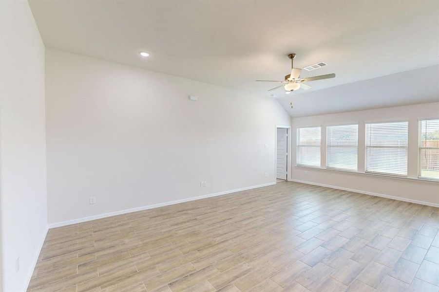 Spacious, unfurnished interior of a new home in Meadow Park, Denton (Image 28). Spacious, unfurnished interior of a new home in Meadow Park, Denton (Image 28).