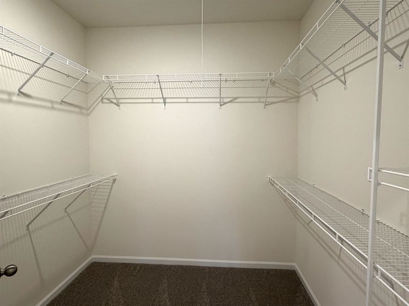 Spacious, unfurnished interior of a new home in King Farm Estates, Aynor (Image 17).