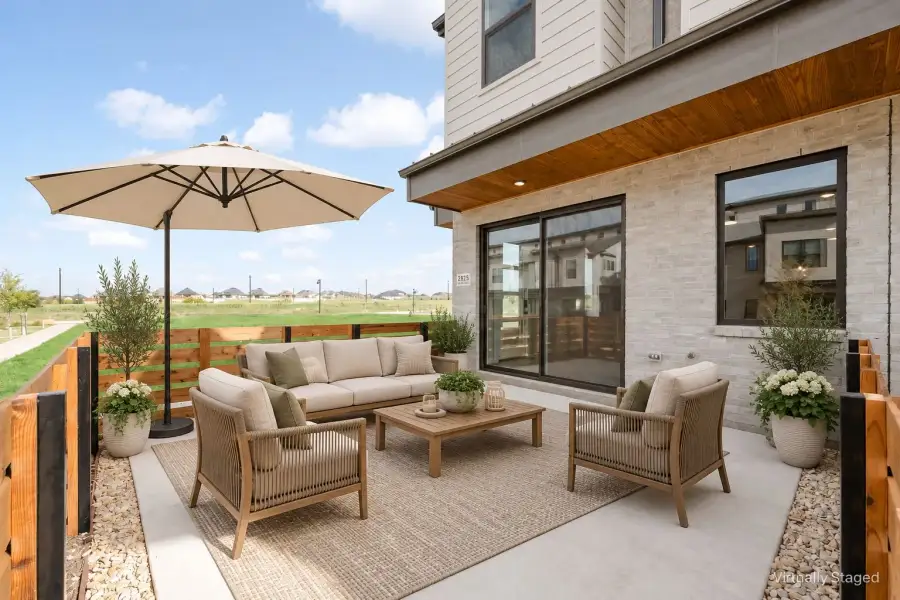 Exterior details and patio area of a home in Ten Mile Creek, Celina (Image 30).