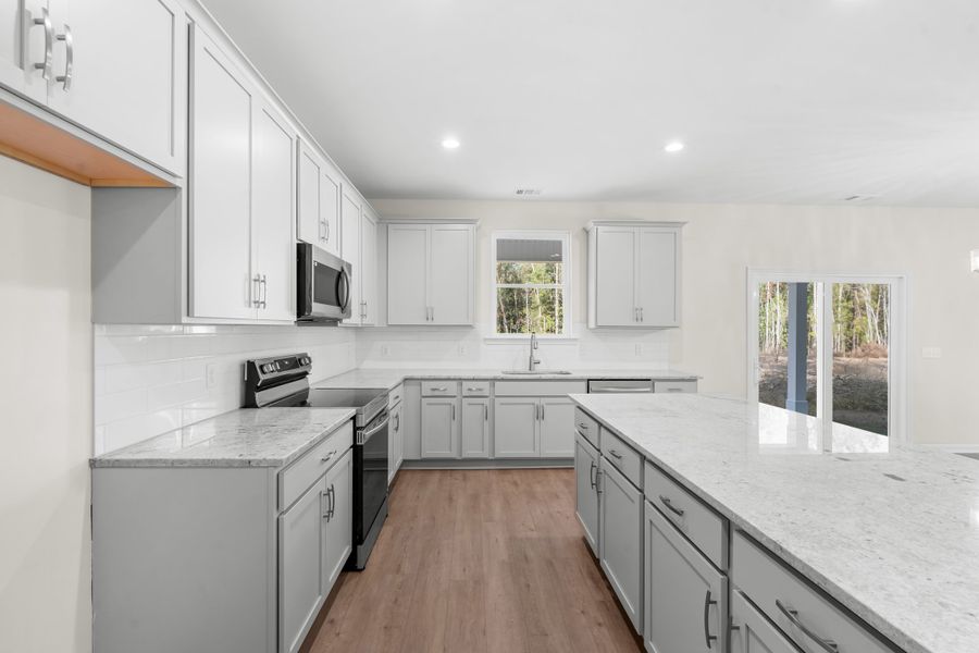 Furnished interior view inside a new home in Ramsey Landing, Rincon (Image 7).