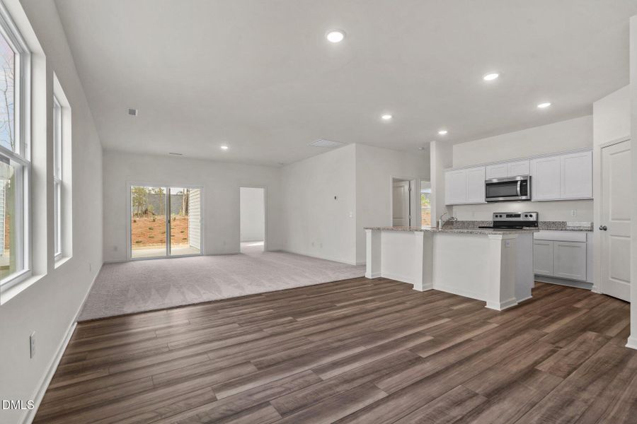 14-web-or-mls-_NFP7570 14-web-or-mls-_NFP7570