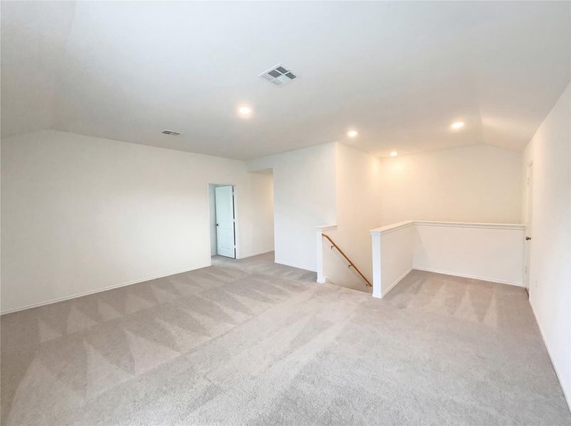 Spacious, unfurnished interior of a new home in Cotton Brook, Hutto (Image 16).