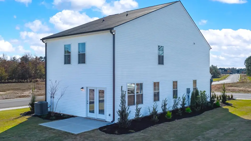 Representative exterior details of a home built from the Somerset by D.R. Horton in The Islands, Beech Island (Image 3).