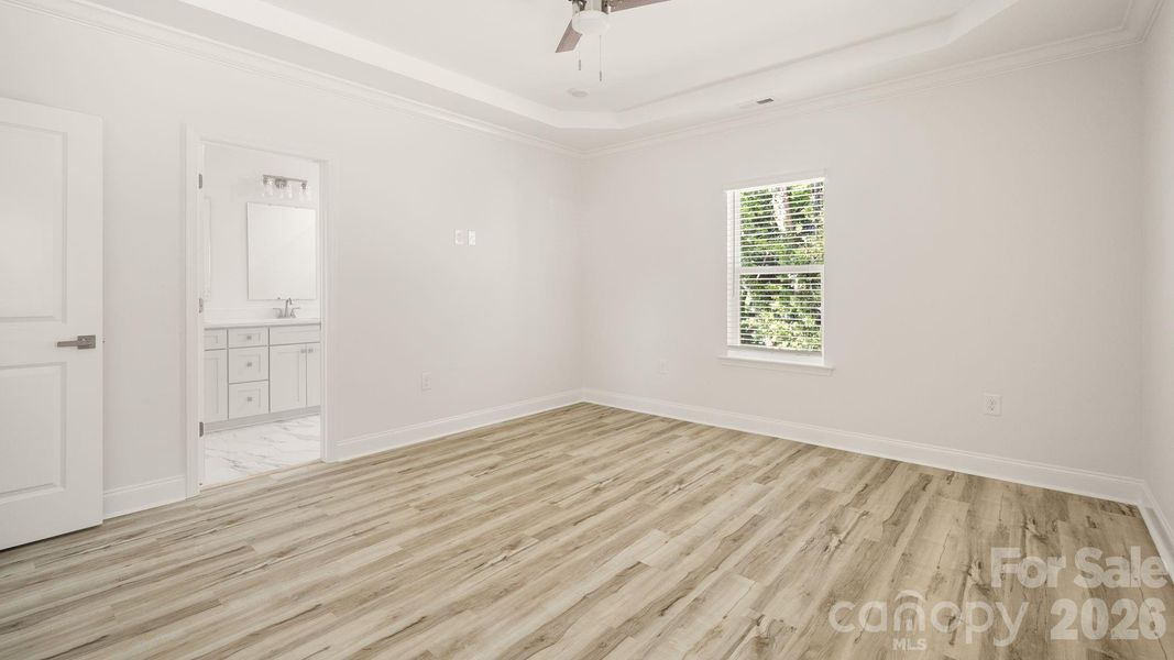 Spacious, unfurnished interior of a new home in , Lincolnton (Image 22).