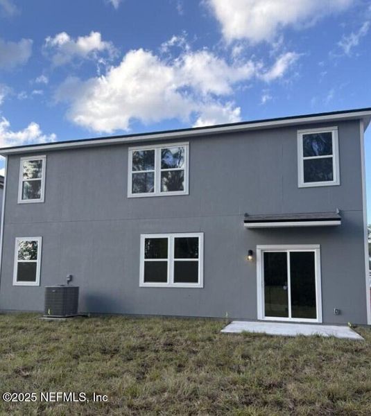 Exterior details and patio area of a home in Copes Landing, Jacksonville (Image 3). Exterior details and patio area of a home in Copes Landing, Jacksonville (Image 3).
