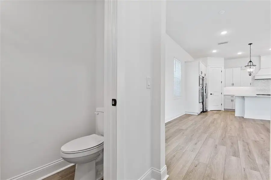 Spacious, unfurnished interior of a new home in Osprey Ranch, Winter Garden (Image 21).