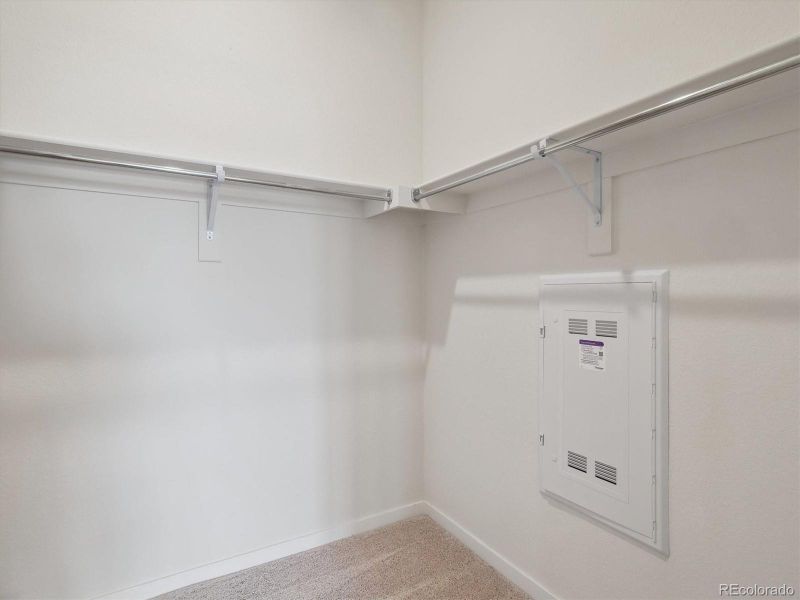 Spacious, unfurnished interior of a new home in Condo Collection at Grand Vue at Interlocken, Broomfield (Image 20).