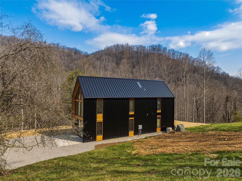 Image 40 of a home in .