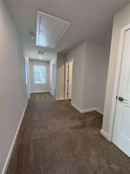 Spacious, unfurnished interior of a new home in Creekbend Overlook, Fairburn (Image 18). Spacious, unfurnished interior of a new home in Creekbend Overlook, Fairburn (Image 18).