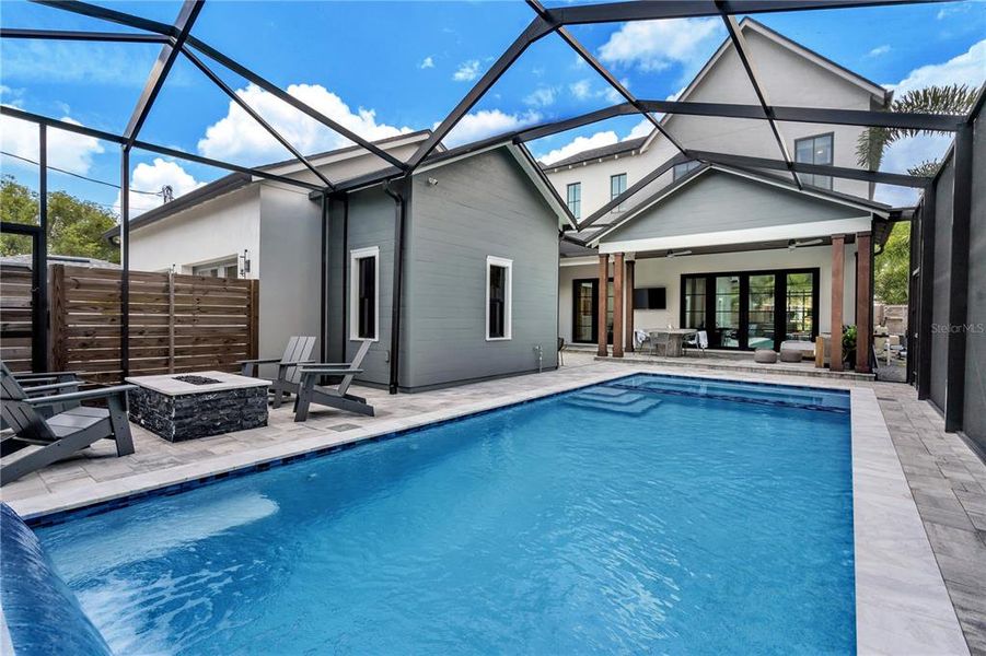 Exterior details and patio area of a home in , Tampa (Image 13).