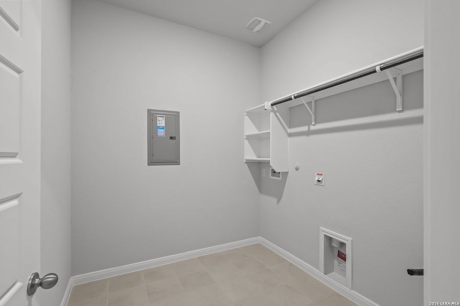 Spacious, unfurnished interior of a new home in Homestead, Schertz (Image 19). Spacious, unfurnished interior of a new home in Homestead, Schertz (Image 19).