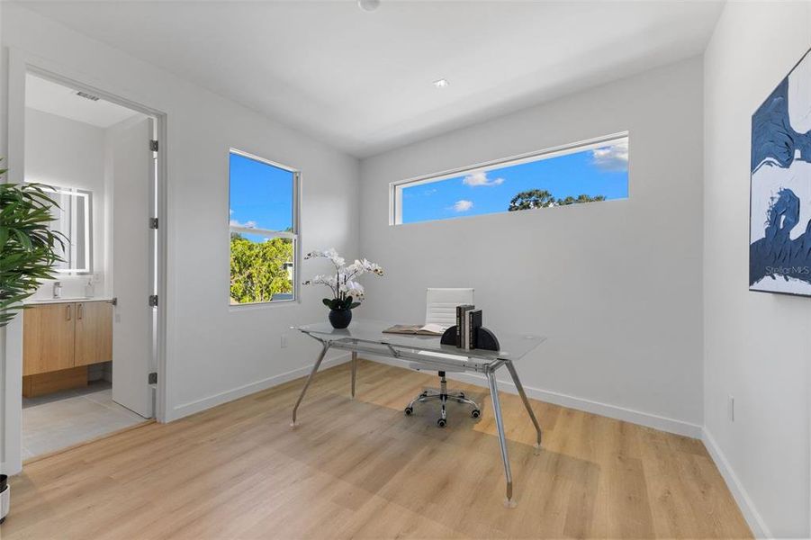 Furnished interior view inside a new home in , St. Petersburg (Image 25).