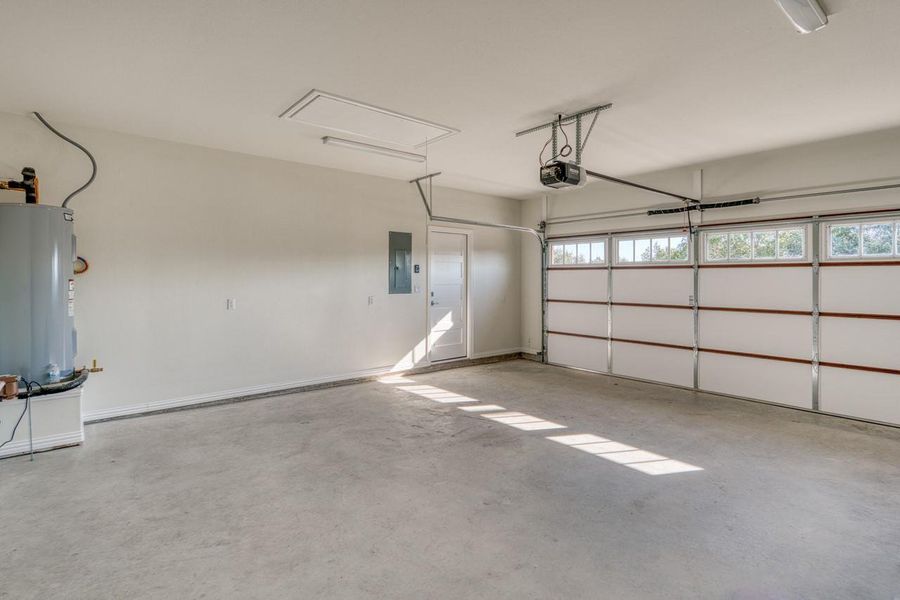 Spacious, unfurnished interior of a new home in , Horseshoe Bay (Image 17). Spacious, unfurnished interior of a new home in , Horseshoe Bay (Image 17).