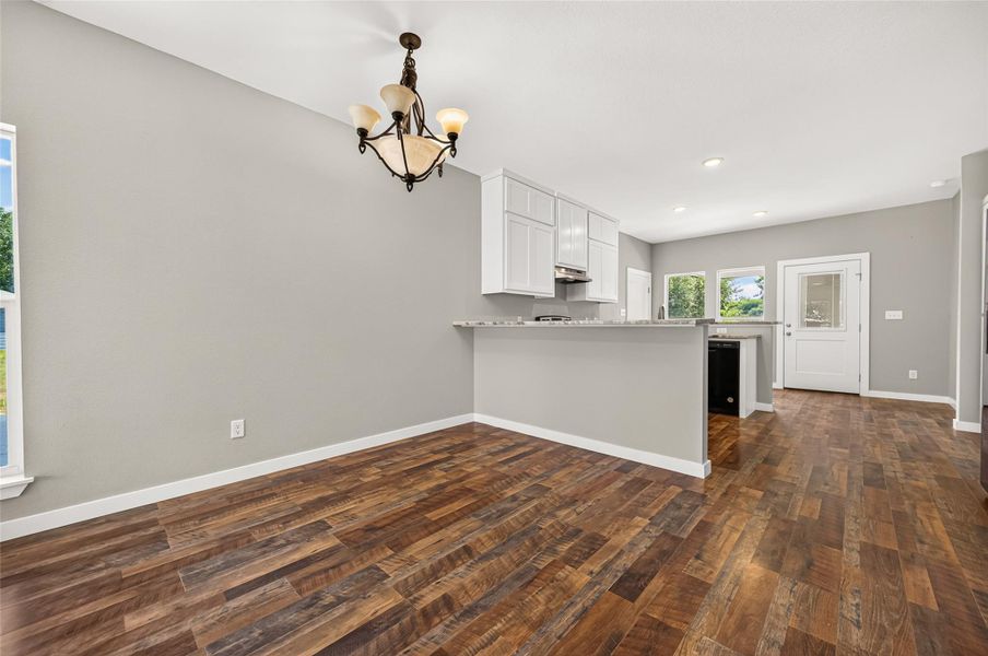 Spacious, unfurnished interior of a new home in , Montgomery (Image 14).