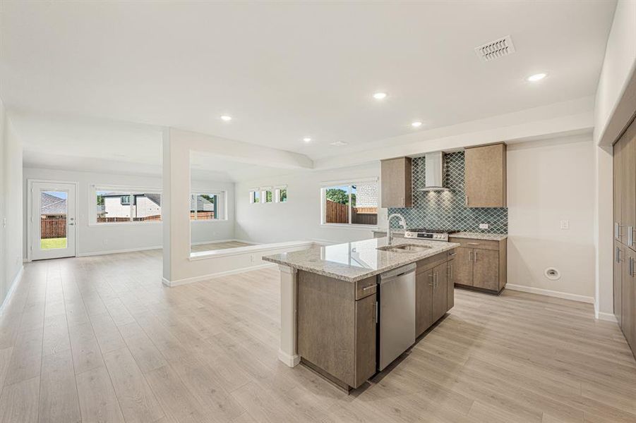 Furnished interior view inside a new home in Eagle Glen Elements, Alvarado (Image 7). Furnished interior view inside a new home in Eagle Glen Elements, Alvarado (Image 7).