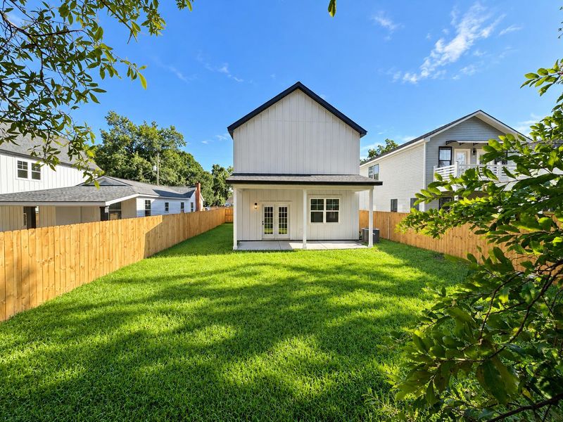 Exterior details and patio area of a home in , North Charleston (Image 31).