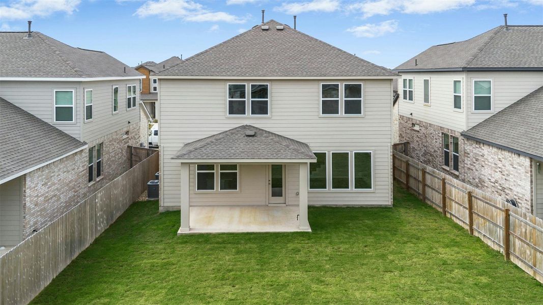 Exterior details and patio area of a home in University Heights, Round Rock (Image 4). Exterior details and patio area of a home in University Heights, Round Rock (Image 4).