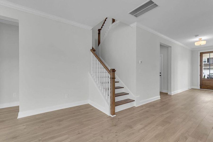 Spacious, unfurnished interior of a new home in Kings River Preserve, Hollywood (Image 31).