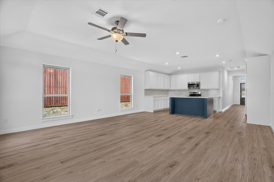 Representative unfurnished interior of a home built from the Belford by Cheldan Homes in Trail Creek, Cleburne (Image 34). Representative unfurnished interior of a home built from the Belford by Cheldan Homes in Trail Creek, Cleburne (Image 34).