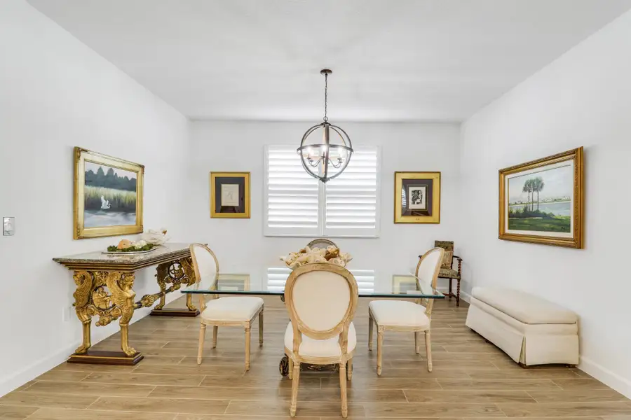 Dining or Flex Space