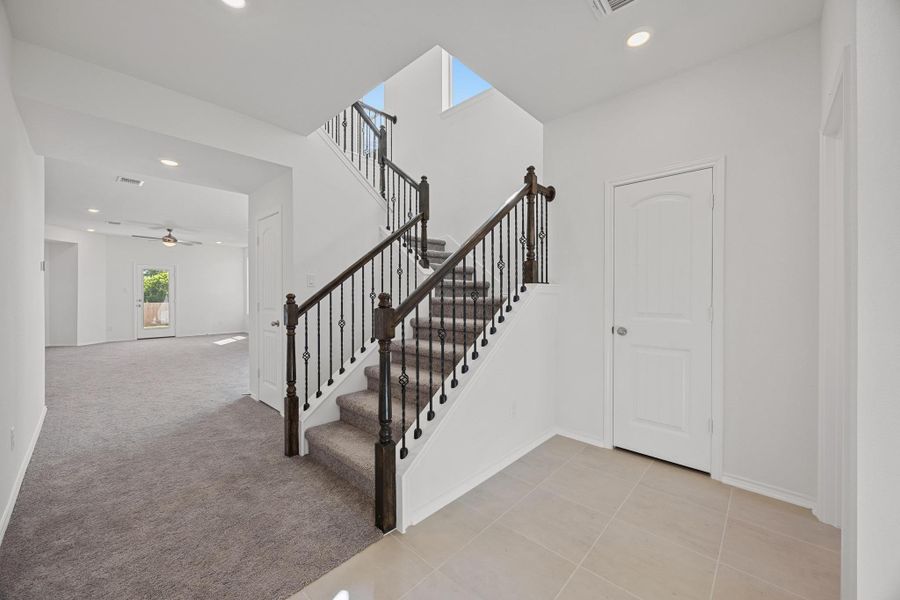 Spacious, unfurnished interior of a new home in Overlook Ranch, Georgetown (Image 15). Spacious, unfurnished interior of a new home in Overlook Ranch, Georgetown (Image 15).