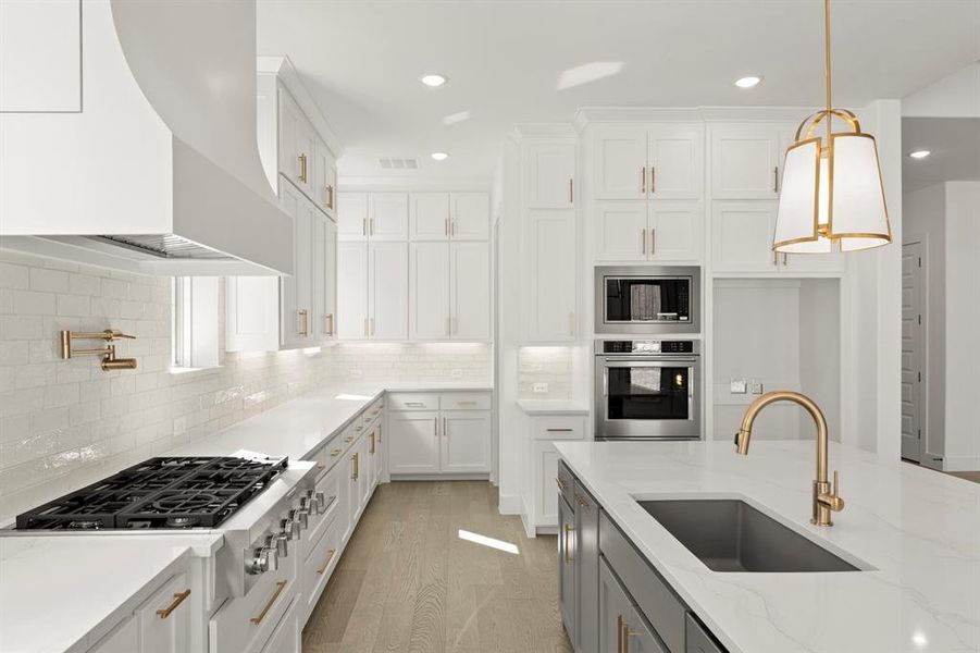 28. 591 Twilight - Kitchen (4)