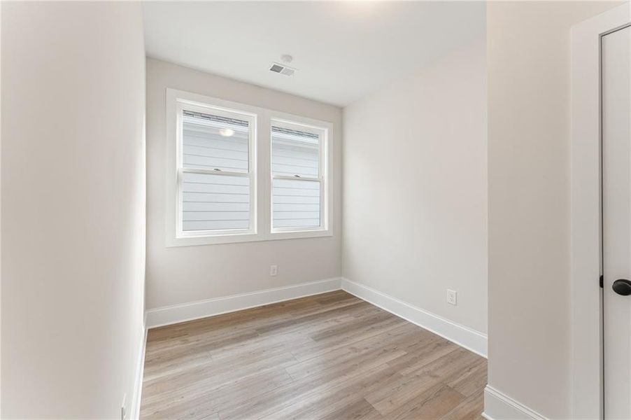 Spacious, unfurnished interior of a new home in , Marietta (Image 54).