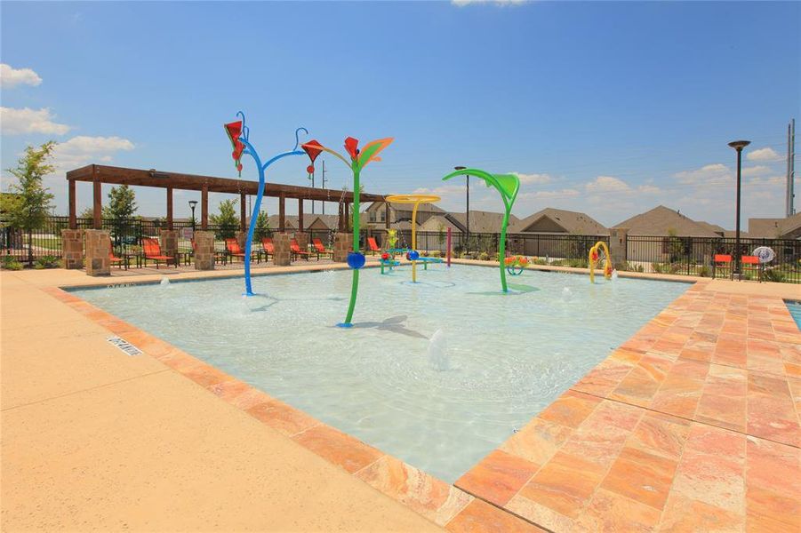 Community amenities in Elevon, Lavon (Image 28).