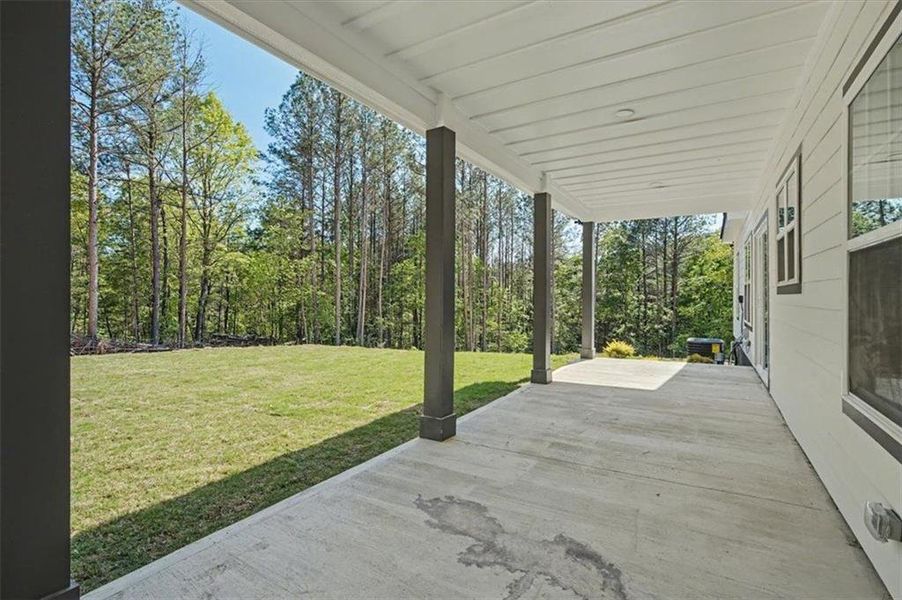 Exterior details and patio area of a home in , Lindale (Image 3).
