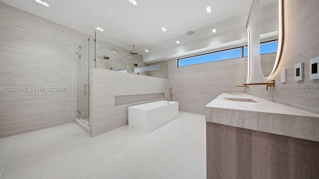 Furnished interior view inside a new home in , Fort Lauderdale (Image 50).