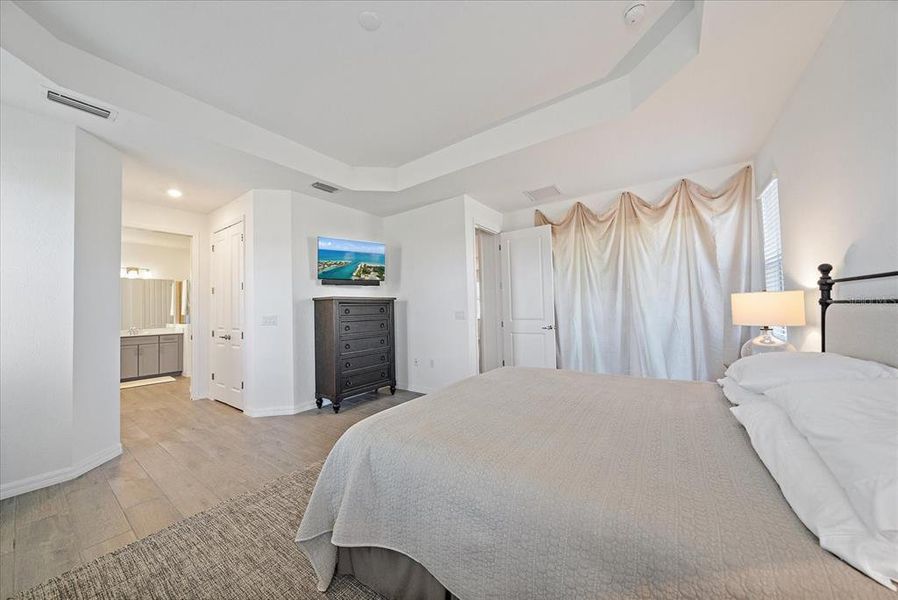 Image 21 of a home in Wellen Park Golf & Country Club.