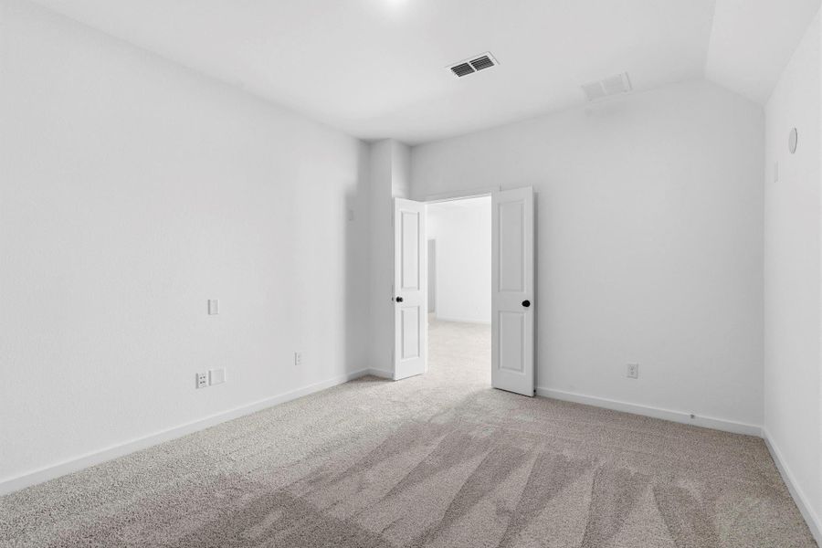 Spacious, unfurnished interior of a new home in Sienna 45', 50', Missouri City (Image 23).