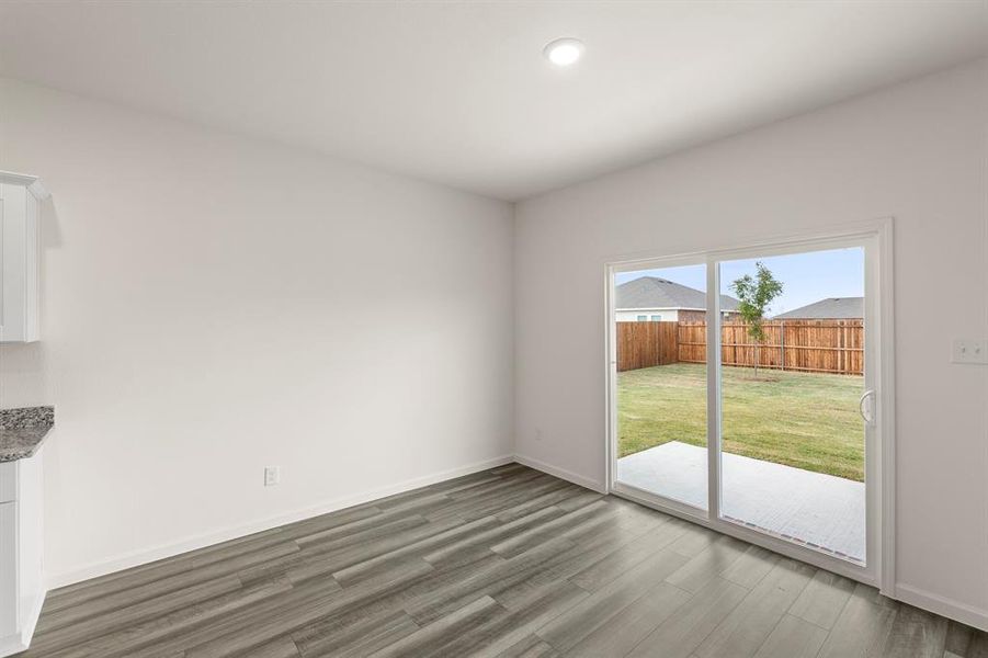 09. 813 Lexington - Dining 09. 813 Lexington - Dining