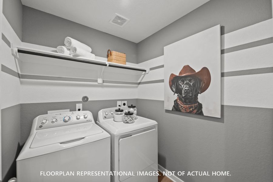 Image 16 of a home in Pinewood at Grand Texas.