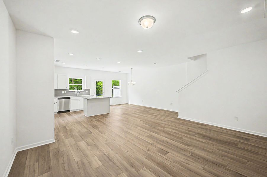 Spacious, unfurnished interior of a new home in Ironhorse, Dickson (Image 24).